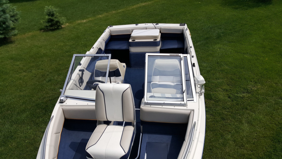 How Much Does It Cost To Reupholster Boat Seats Hire Or Diy Begin Boating - Bench Seat Covers For Pontoon Boats